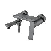 A63125AT Смеситель для ванны ACCOONA с коротким изливом дивертор в корпусе  Цвет: графит (10)